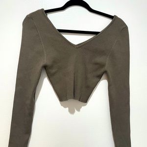 New — Cropped Ribbed V-Neck Sweater